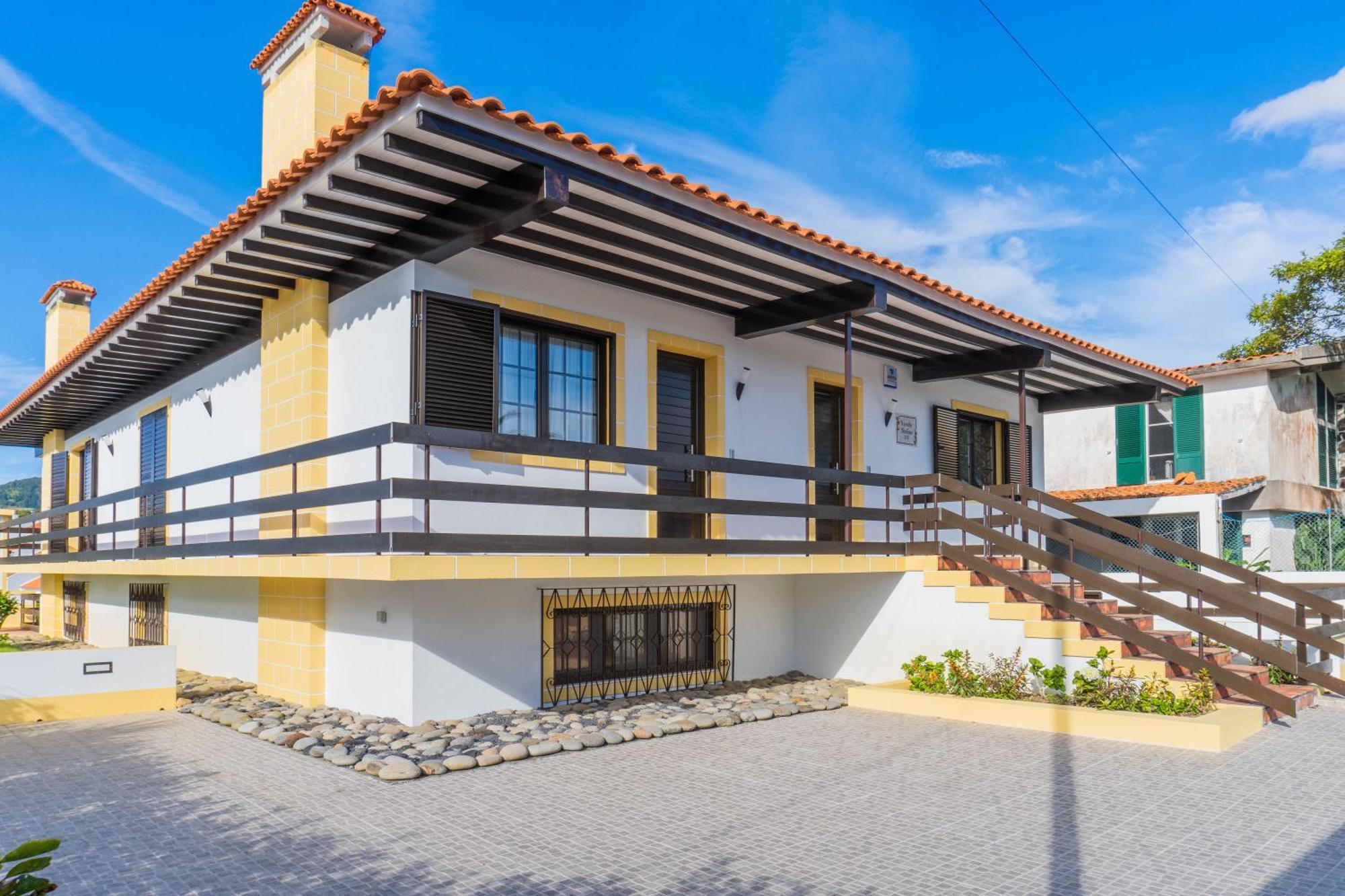 Pinheiro Sun&Beach House Πόντα Ντελγκάντα Εξωτερικό φωτογραφία